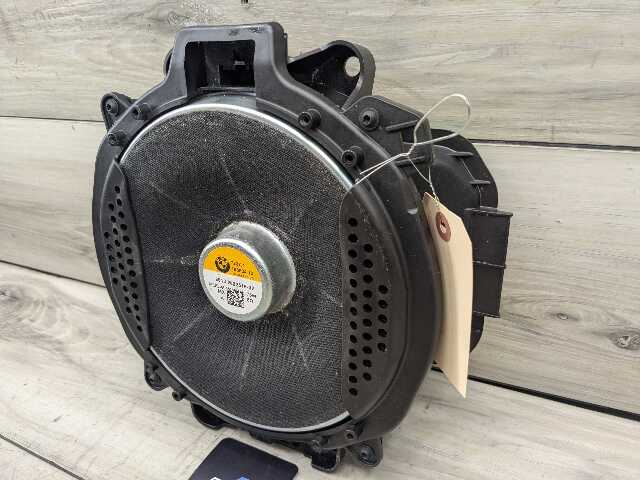 OEM BMW F95 G05 G06 G07 X5 X6 X7 Sub Subwoofer Bass Audio Speaker HARMAN KARDON