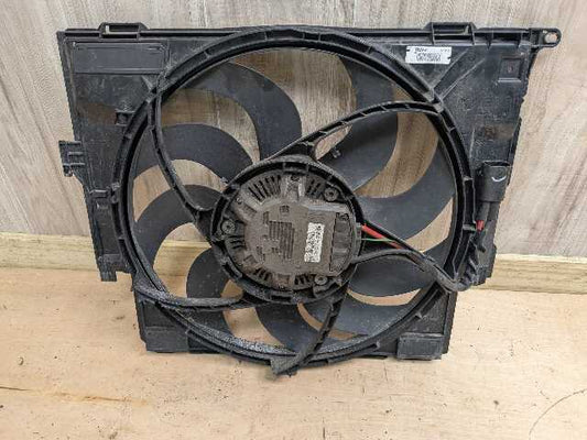 12-16 OEM BMW F22 F23 F30 F32 F33 F36 F87 M2 Radiator Cooling Fan w/ Shroud 850W