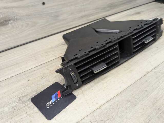 06-13 OEM BMW E90 E91 E92 E93 M3 Dashboard Center AC Air Vent Grille Trim