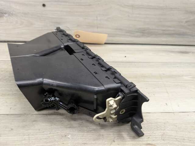 06-13 OEM BMW E90 E91 E92 E93 M3 Dashboard Center AC Air Vent Grille Trim