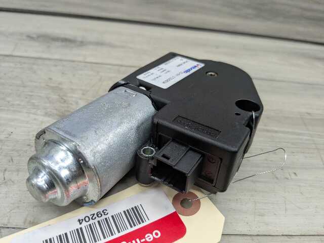 OEM BMW F02 F06 F10 F13 F16 F22 F30 F32 F36 F80 F82 Sunroof Glass Motor Drive