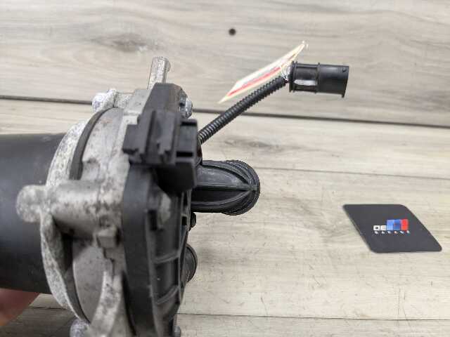 OEM BMW E82 E88 E90 E92 E93 Engine N51 Secondary Smog Air Injection Pump Motor