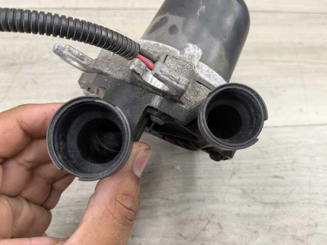 OEM BMW E82 E88 E90 E92 E93 Engine N51 Secondary Smog Air Injection Pump Motor