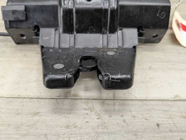 OEM BMW E82 E88 E90 E92 E93 Rear Trunk Lid Latch Lock Opener Actuator w/ Cable