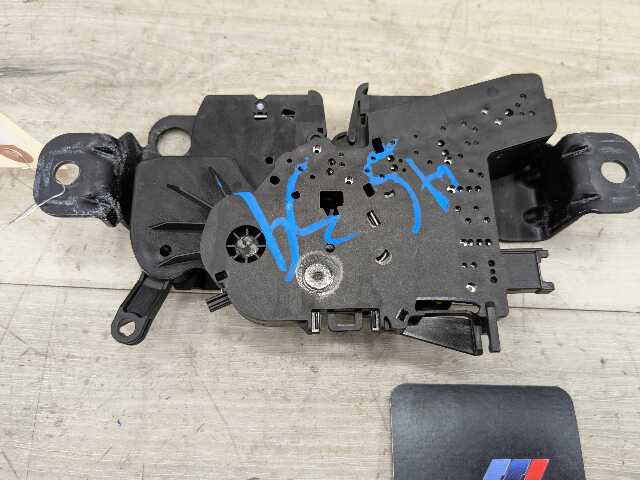OEM BMW F44 F90 G20 G22 G26 G30 G42 G80 G82 Trunk Lid Latch Lock Opener Actuator