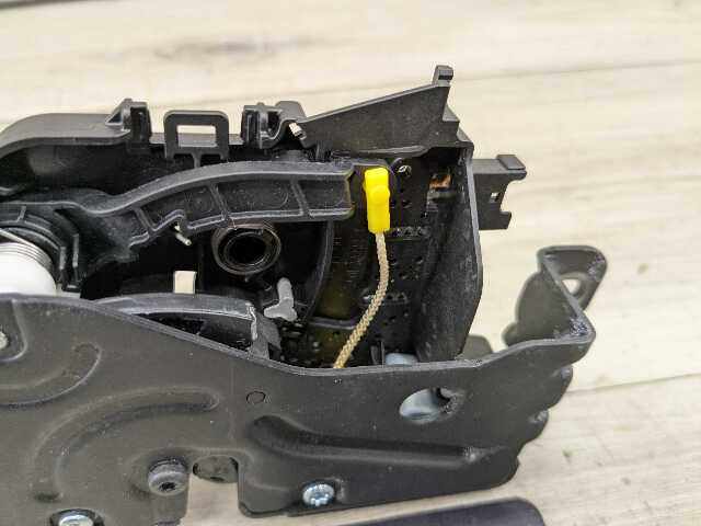 OEM BMW F44 F90 G20 G22 G26 G30 G42 G80 G82 Trunk Lid Latch Lock Opener Actuator
