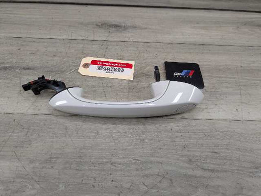 OEM BMW F90 G01 G05 G20 G30 G80 FRONT Left Driver Side Door Handle COMFORT White