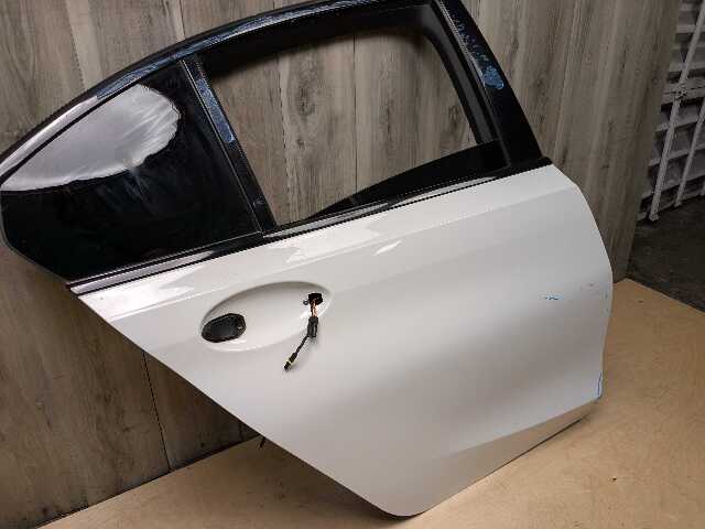 *19-24 OEM BMW G20 G80 330 M340 REAR Right Passenger Door Shell Panel White 300