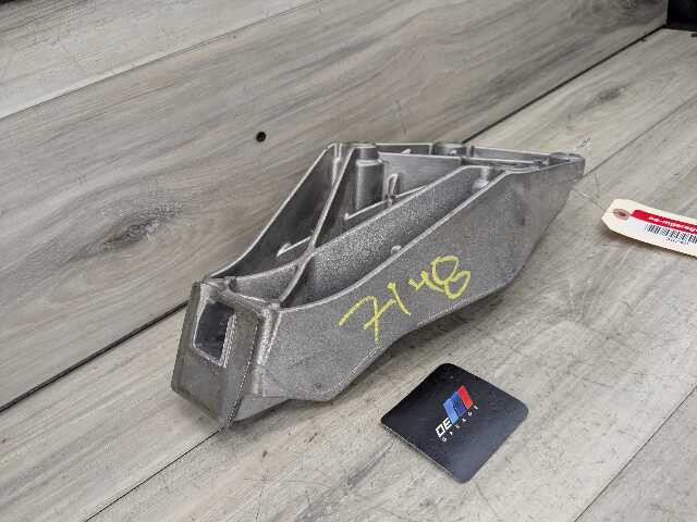 OEM BMW G01 G05 G12 G20 G22 G26 G30 Left Driver Engine B58 Motor Mount Bracket