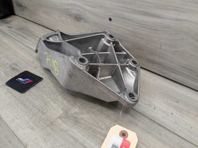 OEM BMW G01 G05 G12 G20 G22 G26 G30 Left Driver Engine B58 Motor Mount Bracket