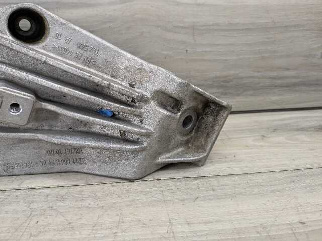 OEM BMW G01 G05 G12 G20 G22 G26 G30 Left Driver Engine B58 Motor Mount Bracket