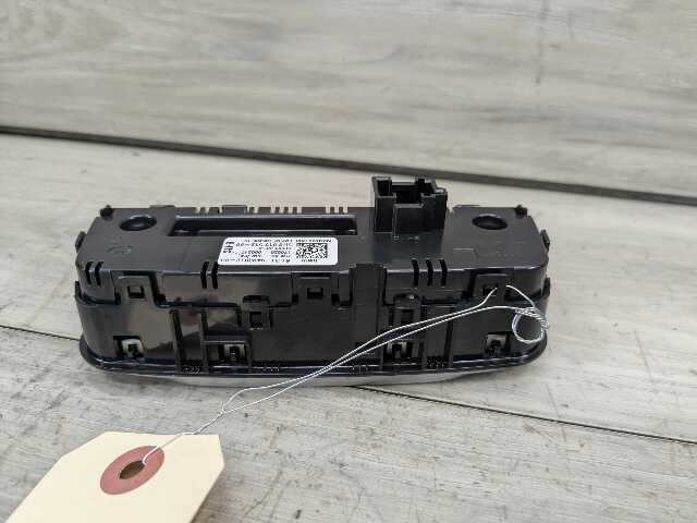 OEM BMW G20 G22 G23 G26 G80 G82 G83 Rear AC Air Climate Control Switch Module