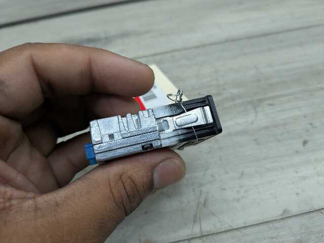 OEM BMW F48 F97 G01 G12 G20 G26 G30 USB Type C Socket Charger Port Connector