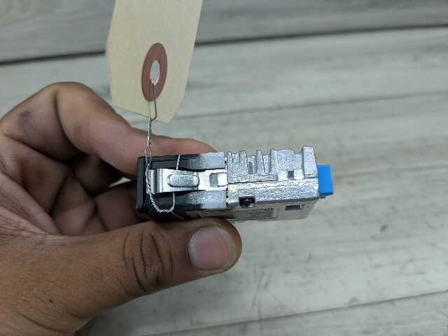 OEM BMW F48 F97 G01 G12 G20 G26 G30 USB Type C Socket Charger Port Connector