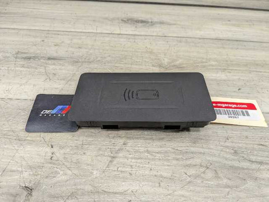 OEM BMW G20 G22 G23 G26 G80 M3 Center Console Storage Phone Car Wireless Charger