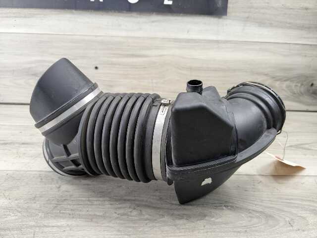 OEM BMW G20 G22 G23 G26 M340 M440 Engine B58 Filtered Air Intake Pipe Resonator