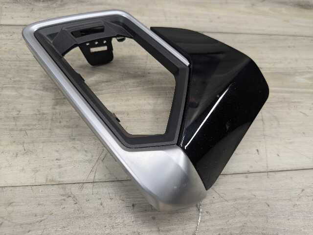 19-25 OEM BMW G20 G22 G23 G26 Left Driver Side AC Air Vent Trim