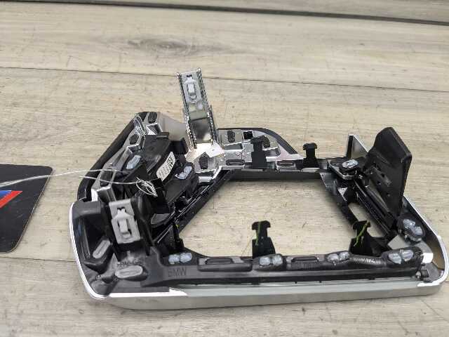 19-25 OEM BMW G20 G22 G23 G26 Left Driver Side AC Air Vent Trim