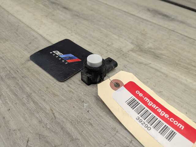 OEM BMW F44 F93 F95 G05 G06 G07 G20 G26 M8 Bumper Parking Sonic PDC Sensor White