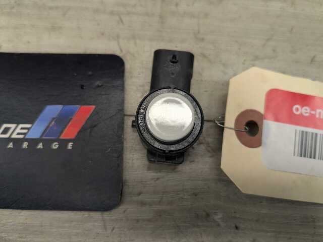 OEM BMW F44 F93 F95 G05 G06 G07 G20 G26 M8 Bumper Parking Sonic PDC Sensor White