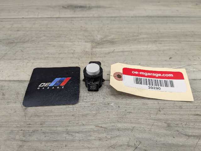 OEM BMW F44 F93 F95 G05 G06 G07 G20 G26 M8 Bumper Parking Sonic PDC Sensor White