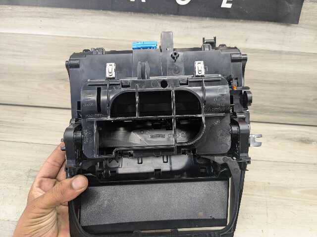 19-24 OEM BMW G20 G22 G23 G80 330 M340 Center Console Storage Cup Holder