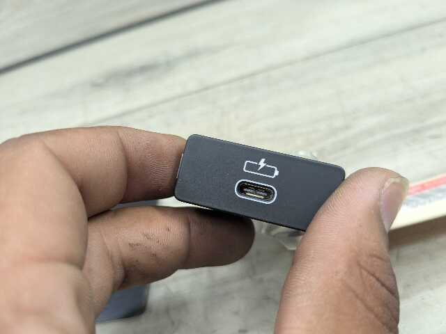 OEM BMW F48 F97 G01 G20 G22 G23 G26 G30 USB Type C Socket Charger Port Connector