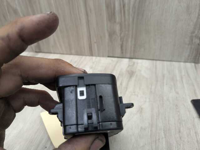 14-19 OEM BMW F15 F16 F85 X5 Headlight Switch Control Panel Light Module BLACK