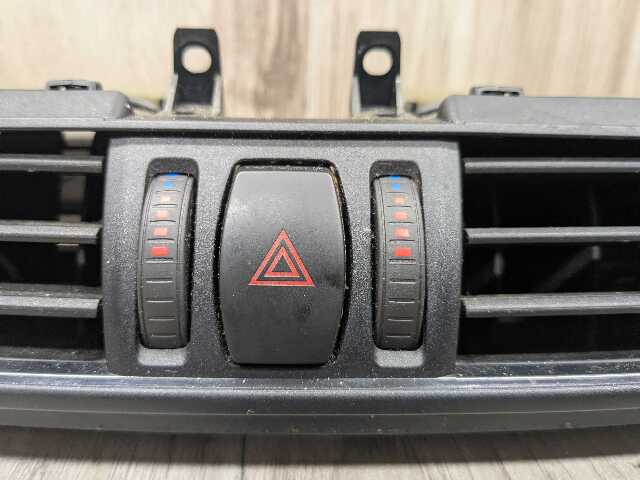14-19 OEM BMW F15 F16 F85 F86 X5 X6 Dash Center Hazard Button AC Air Vent Grille