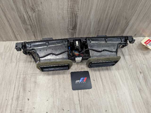 14-19 OEM BMW F15 F16 F85 F86 X5 X6 Dash Center Hazard Button AC Air Vent Grille