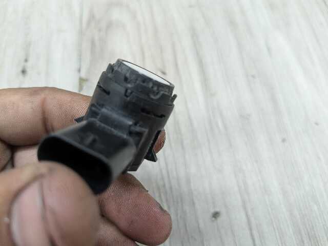 OEM BMW F44 G01* G05 G16 G20 G26 G30* G80 M3 M4 Bumper Parking PDC Sensor White