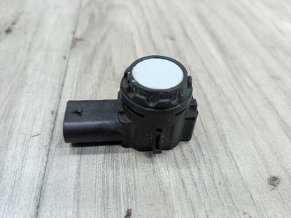 OEM BMW F44 G01* G05 G16 G20 G26 G30* G80 M3 M4 Bumper Parking PDC Sensor White