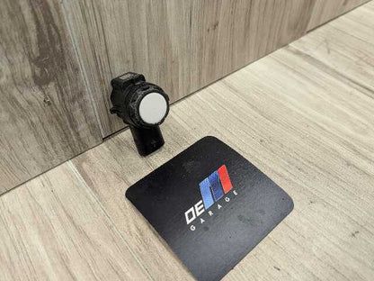 OEM BMW F44 G01* G05 G16 G20 G26 G30* G80 M3 M4 Bumper Parking PDC Sensor White