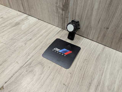 OEM BMW F44 G01* G05 G16 G20 G26 G30* G80 M3 M4 Bumper Parking PDC Sensor White