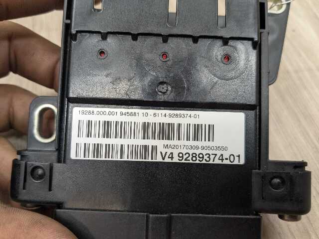 OEM BMW F15 F16 F85 F86 X5 X6 X5M Front B+ Power Distribution Module Box Unit