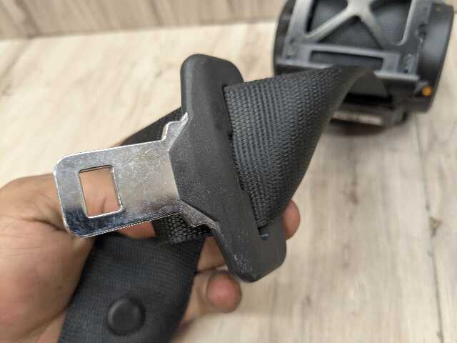 15-19 OEM BMW F16 F86 X6 X6M Rear Left Driver Side Seatbelt Seat Belt Retractor