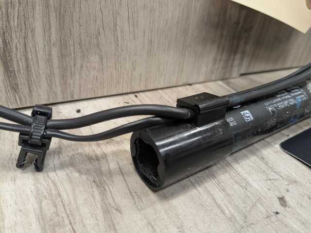 OEM BMW F30 F32 F36 F80 F82 F87 Front Right Passenger Seat Belt Buckle Tensioner