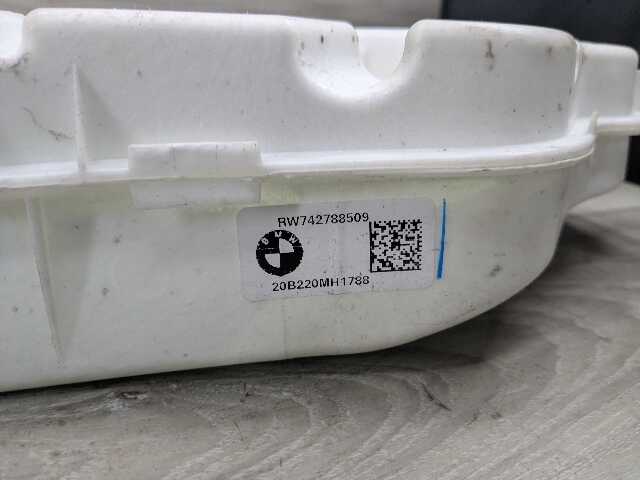 19-25 OEM BMW G20 G22 G23 330 M340 Windshield Wipe Washer Bottle Tank Reservoir
