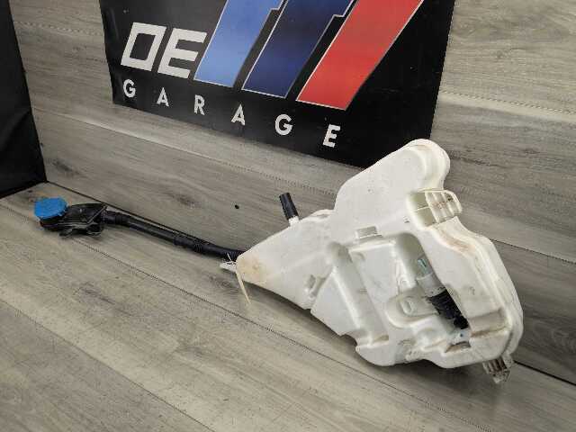 19-25 OEM BMW G20 G22 G23 330 M340 Windshield Wipe Washer Bottle Tank Reservoir