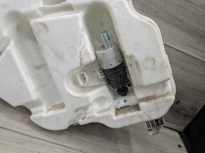 19-25 OEM BMW G20 G22 G23 330 M340 Windshield Wipe Washer Bottle Tank Reservoir
