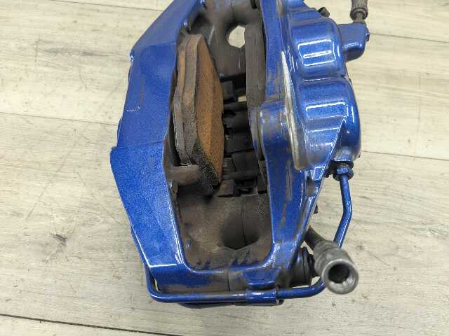 OEM BMW G20 G22 G23 G26 G30* M340 M440 Front Right Passenger Brake Caliper Blue