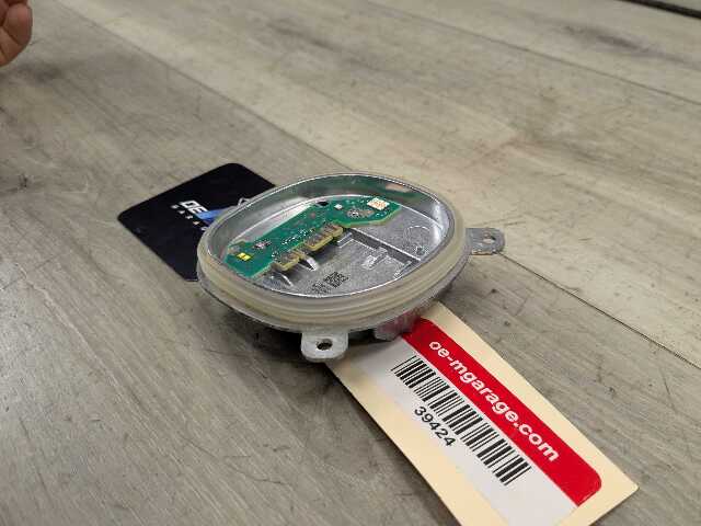 19-21 OEM BMW G20 330 M340 Right Passenger Turn Signal Headlight Ballast Module