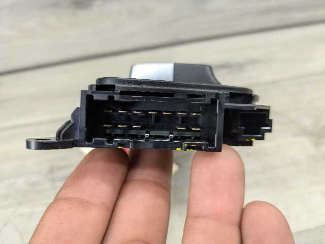 19-24 OEM BMW F97 G01 G20 G26 Front Right Passenger Seat Adjust Control Switch