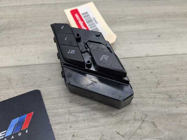 OEM BMW F95 G05 G06 G07 X5 Front Right Passenger Door Seat Memory Massage Switch