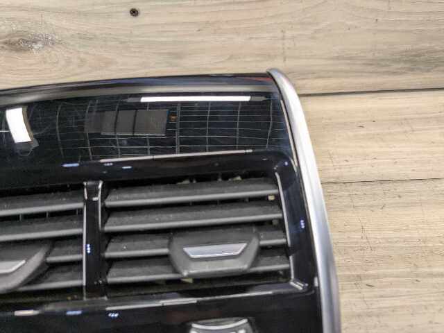 OEM BMW F95 F96 G05 G06 G07 G09 X5 X6 X7 REAR Center Console AC Air Vent Trim