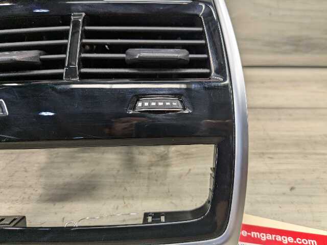 OEM BMW F95 F96 G05 G06 G07 G09 X5 X6 X7 REAR Center Console AC Air Vent Trim