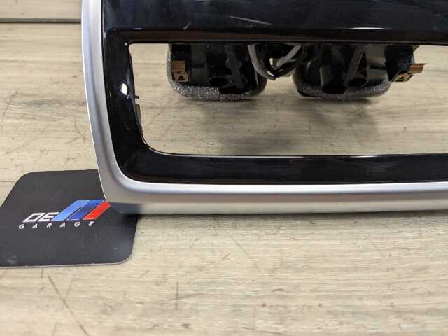 OEM BMW F95 F96 G05 G06 G07 G09 X5 X6 X7 REAR Center Console AC Air Vent Trim