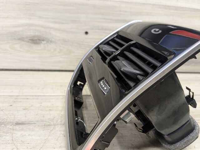 OEM BMW F95 F96 G05 G06 G07 G09 X5 X6 X7 REAR Center Console AC Air Vent Trim