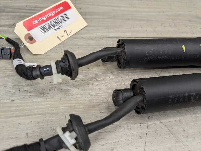 19-23 OEM BMW G05 X5 Rear Left Right Trunk Liftgate Shock Hatch Strut Supports