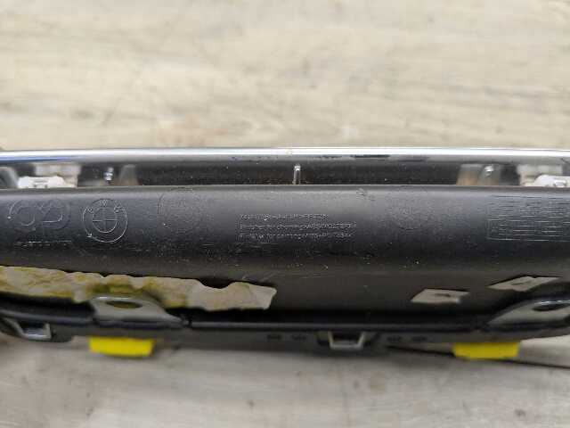 19-23 OEM BMW G05 X5 Left Driver Fender Vent Cover Molding Trim